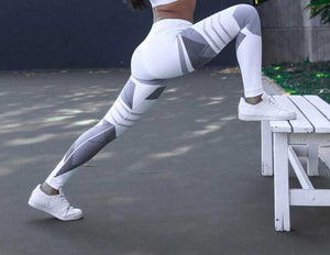 Bulgarian lunges with patternic leggings for women